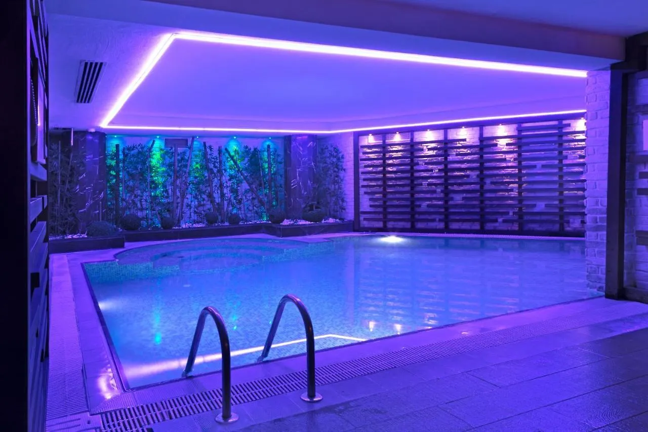 Mercure Istanbul Bomonti Отель