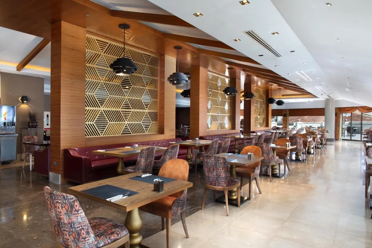 Mercure Istanbul Bomonti Отель